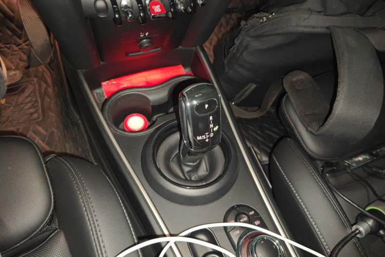 Used MINI Countryman 2022 1.5T COOPER Connoisseur Gear Lever
