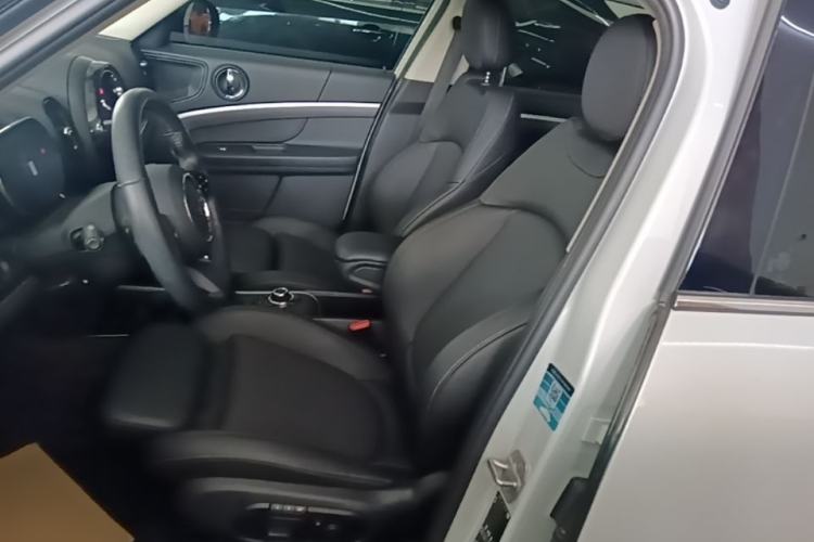 Used MINI Countryman 2022 1.5T COOPER Connoisseur Left Front Seat
