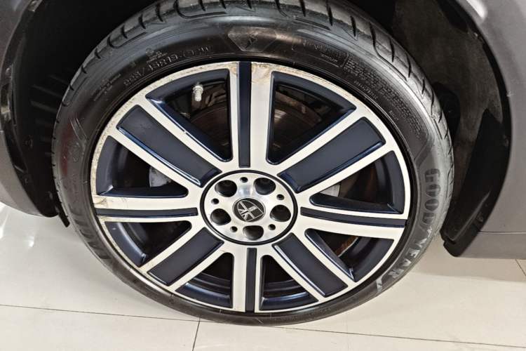 Used MINI Countryman 2022 2.0T COOPER S ALL4 Left Front Wheel Hub