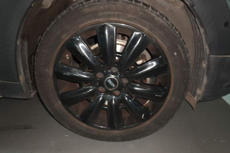 Used MINI Countryman 2022 1.5T COOPER ALL4 Connoisseur Right Front Wheel Hub