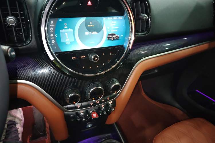 Used MINI Countryman 2022 Updated 2.0T COOPER S ALL4 Audio And AC Panel