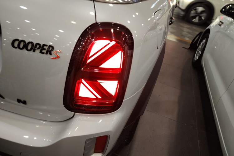 Used MINI Countryman 2022 Updated 2.0T COOPER S ALL4 Exterior 3