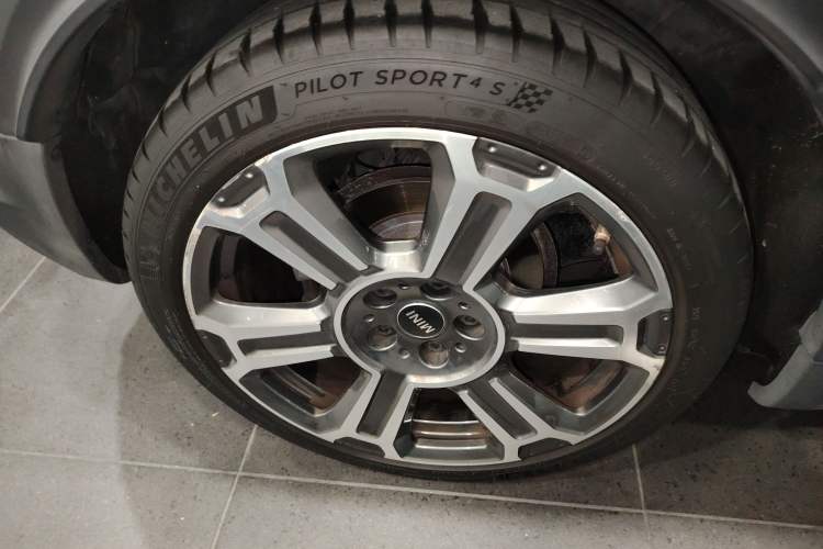 Used MINI Countryman 2022 Updated 2.0T COOPER S ALL4 Exterior 5