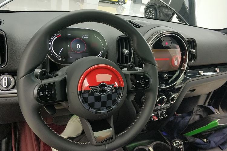 Used MINI Countryman 2023 Restyled 2.0T COOPER S ALL4 Blank Space Special Edition Center Console