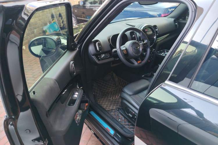 Used MINI Countryman 2023 2.0T COOPER S ALL4 Blank Space Special Edition Driver Seat