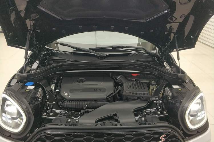 Used MINI Countryman 2023 Restyled 2.0T COOPER S ALL4 Blank Space Special Edition Engine Bay