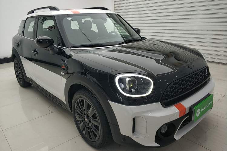 Used MINI Countryman 2023 Restyled 2.0T COOPER S ALL4 Blank Space Special Edition Front Right 45 Deg