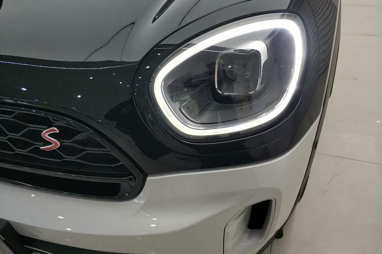 Used MINI Countryman 2023 Restyled 2.0T COOPER S ALL4 Blank Space Special Edition Left Front Headlight