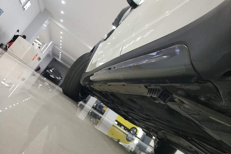 Used MINI Countryman 2023 Restyled 2.0T COOPER S ALL4 Blank Space Special Edition Left Side Sill