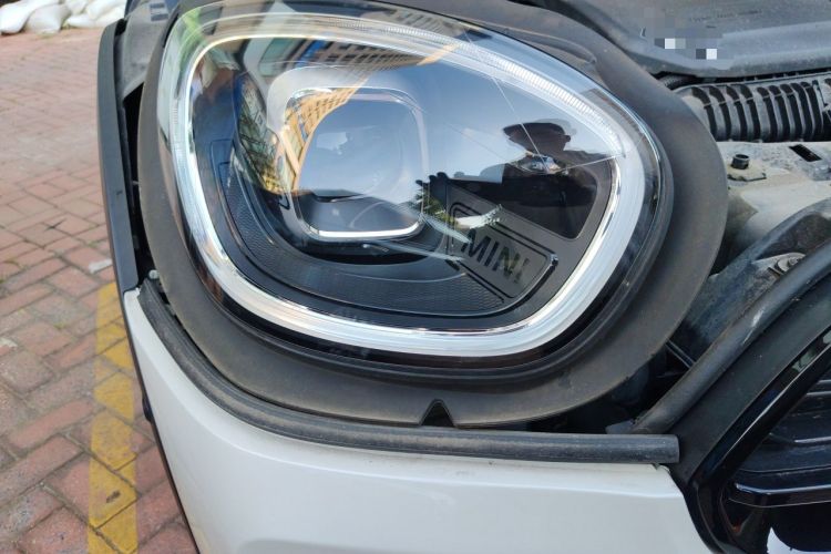 Used MINI Countryman 2023 2.0T COOPER S ALL4 Blank Space Special Edition Right Front Headlight