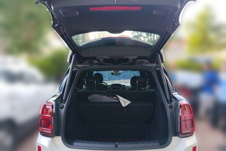 Used MINI Countryman 2023 2.0T COOPER S ALL4 Blank Space Special Edition Trunk