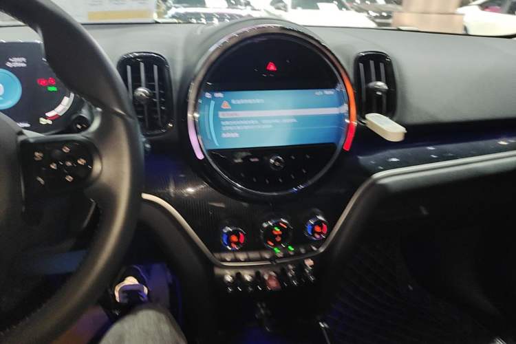 Used MINI Countryman 2023 Revised Edition 2.0T COOPER S ALL4 Connoisseur Audio And AC Panel