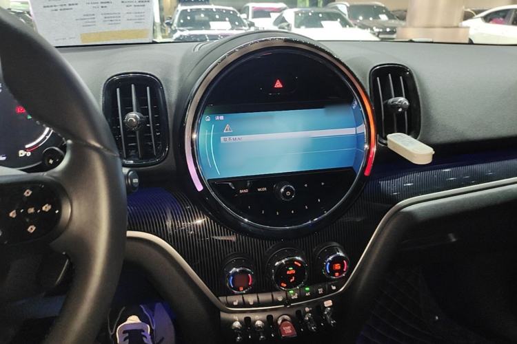 Used MINI Countryman 2023 Revised Edition 2.0T COOPER S ALL4 Connoisseur Center Console