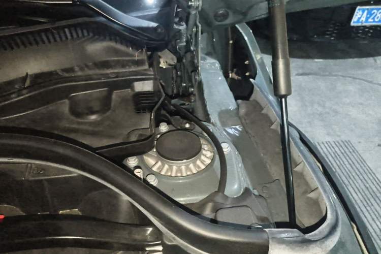 Used MINI Countryman 2023 1.5T COOPER Connoisseur Engine Bay Left