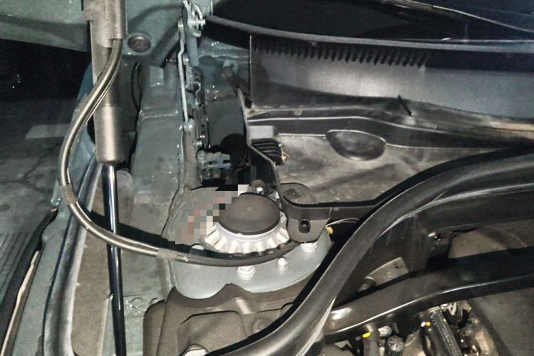 Used MINI Countryman 2023 1.5T COOPER Connoisseur Engine Bay Right