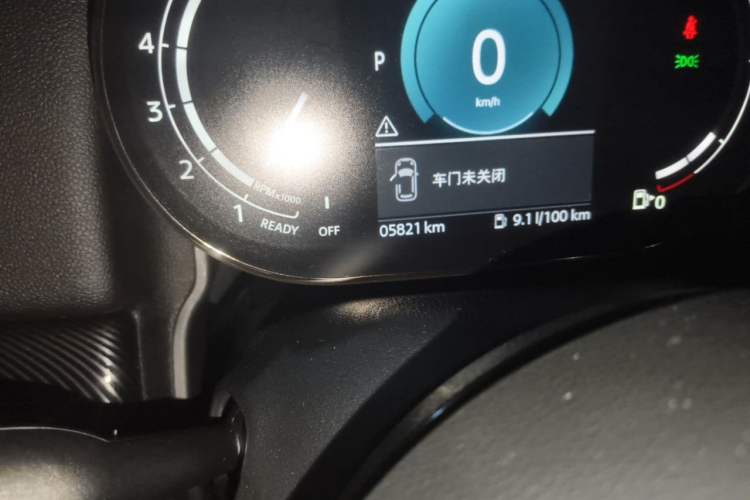 Used MINI Countryman 2023 1.5T COOPER Connoisseur Odometer Close Up