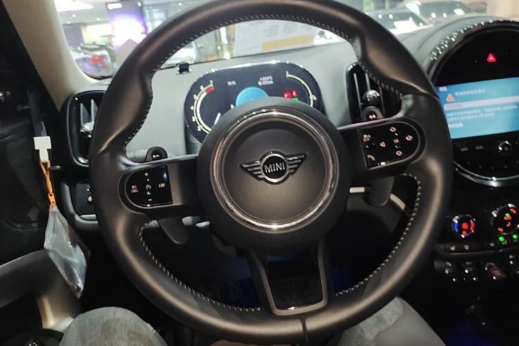 Used MINI Countryman 2023 Revised Edition 2.0T COOPER S ALL4 Connoisseur Steering Wheel