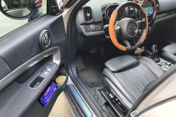 Used MINI Countryman 2023 Second Facelift 2.0T COOPER S ALL4 Connoisseur Driver Seat