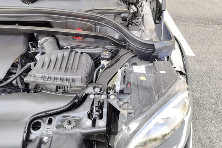 Used MINI Countryman 2023 2.0T COOPER S ALL4 Connoisseur Engine Bay Left