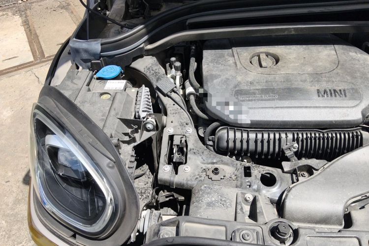 Used MINI Countryman 2023 Second Facelift 2.0T COOPER S ALL4 Connoisseur Engine Bay Right