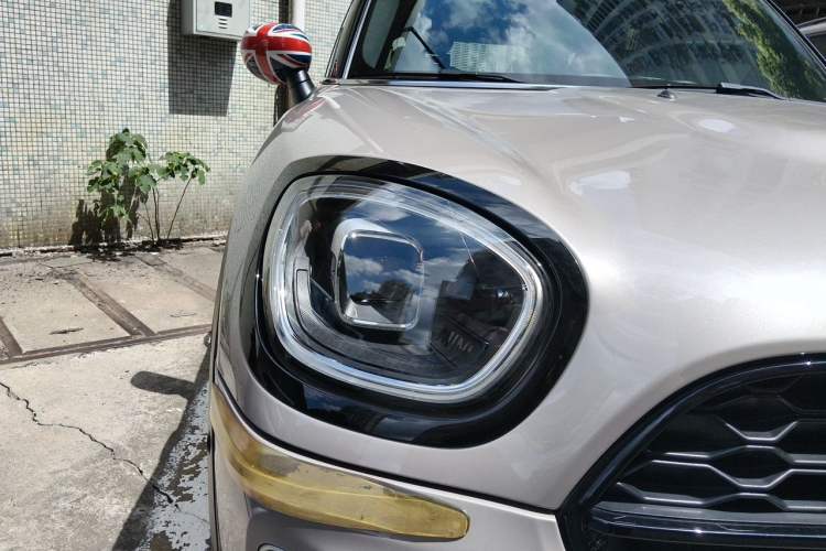 Used MINI Countryman 2023 Second Facelift 2.0T COOPER S ALL4 Connoisseur Right Front Headlight