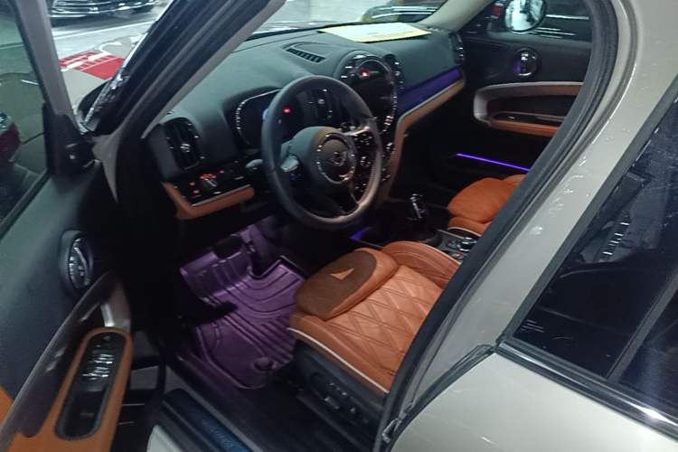 Used MINI Countryman 2023 Revised Edition 2.0T COOPER S ALL4 Connoisseur Driver Seat