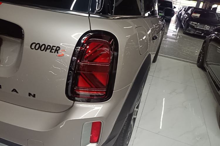 Used MINI Countryman 2023 Revised Edition 2.0T COOPER S ALL4 Connoisseur Exterior 3