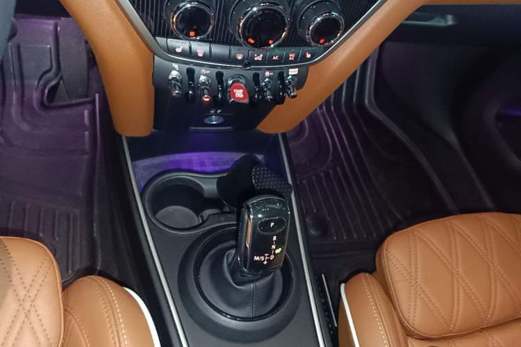 Used MINI Countryman 2023 Revised Edition 2.0T COOPER S ALL4 Connoisseur Gear Lever