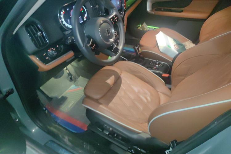 Used MINI Countryman 2023 Revised Edition 2.0T COOPER S ALL4 Connoisseur Interior 3