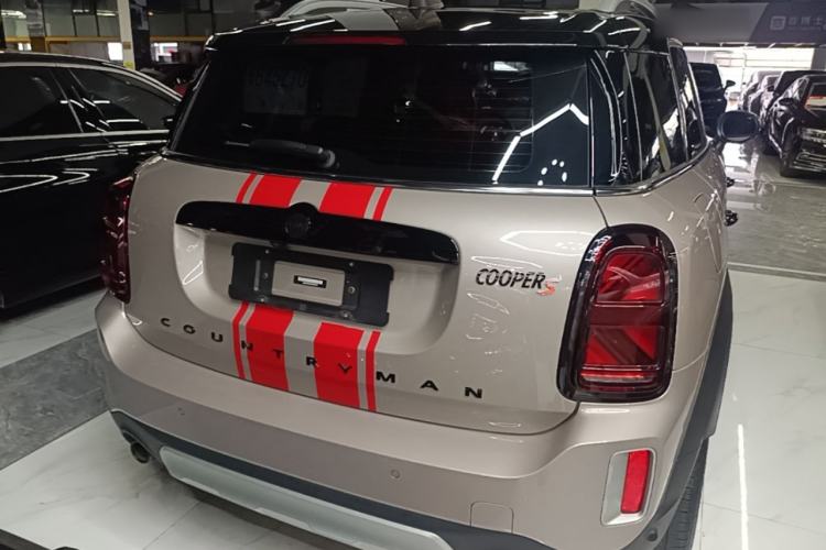 Used MINI Countryman 2023 Revised Edition 2.0T COOPER S ALL4 Connoisseur Rear