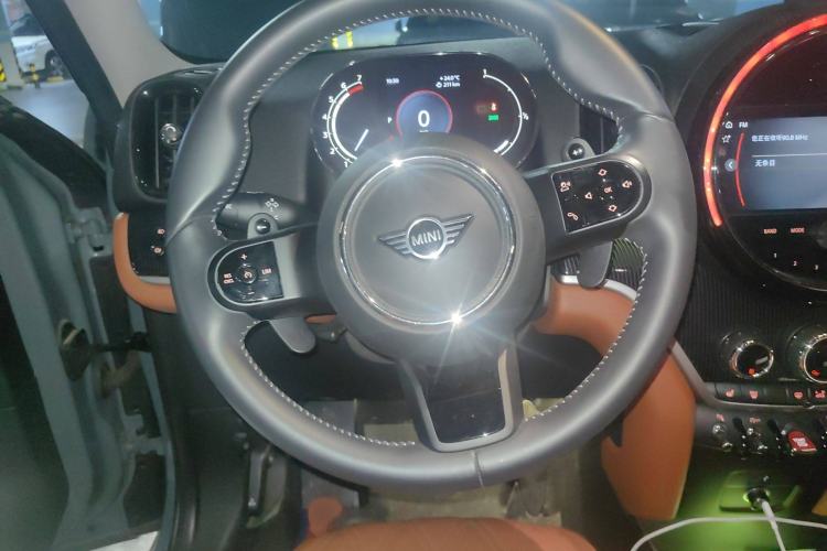 Used MINI Countryman 2023 Revised Edition 2.0T COOPER S ALL4 Connoisseur Steering Wheel