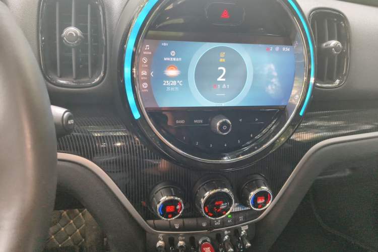 Used MINI Countryman 2023 1.5T COOPER Connoisseur Audio And AC Panel