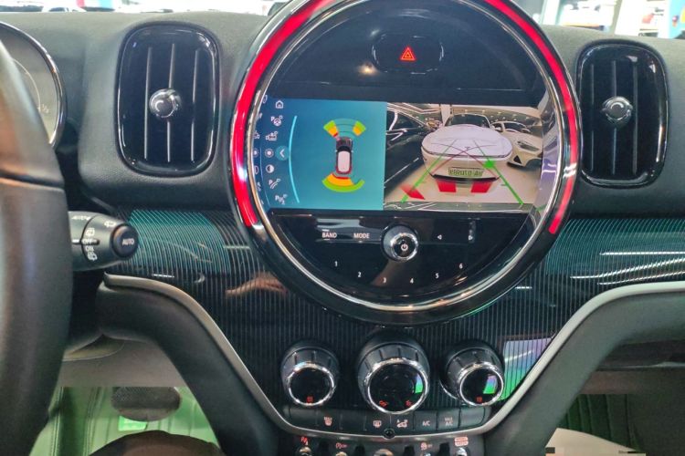 Used MINI Countryman 2023 1.5T COOPER Connoisseur Audio And AC Panel