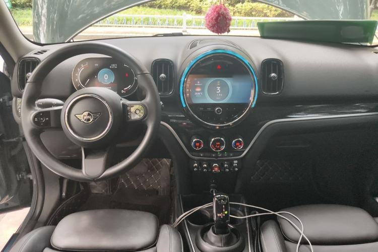 Used MINI Countryman 2023 1.5T COOPER Connoisseur Center Console