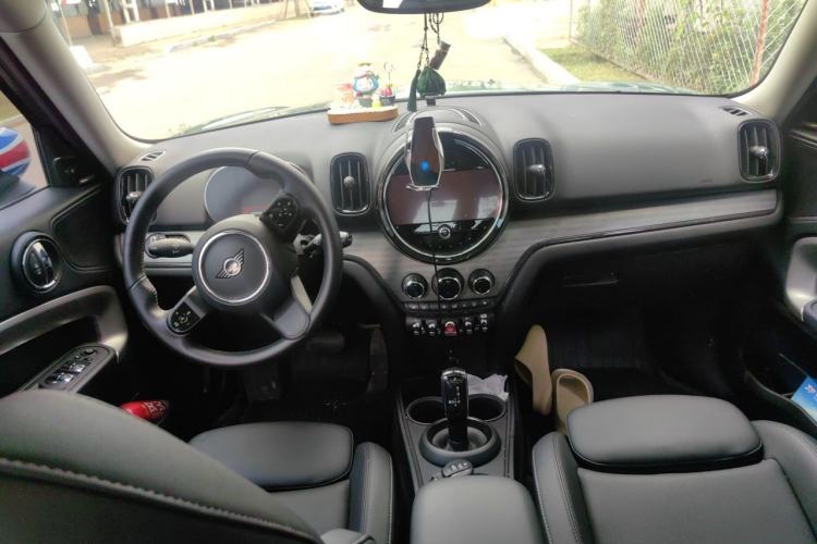 Used MINI Countryman 2023 Updated 1.5T COOPER ALL4 Connoisseur Center Console
