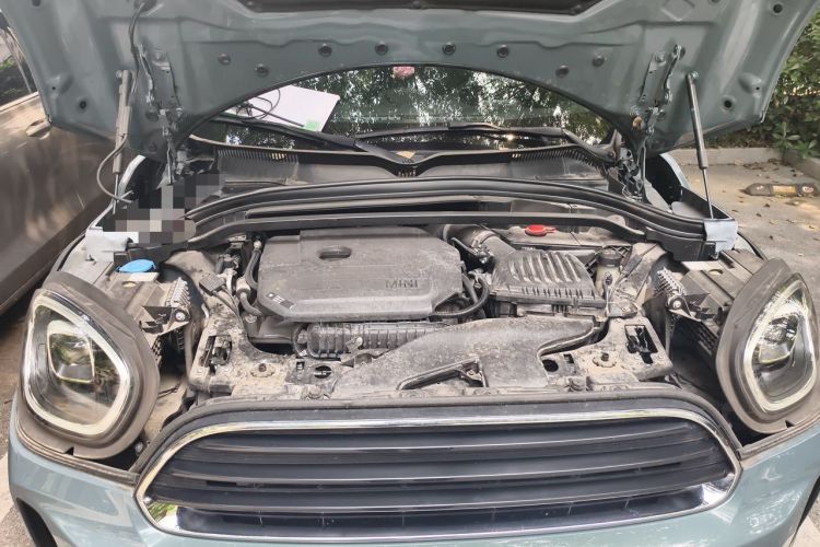 Used MINI Countryman 2023 1.5T COOPER Connoisseur Engine Bay