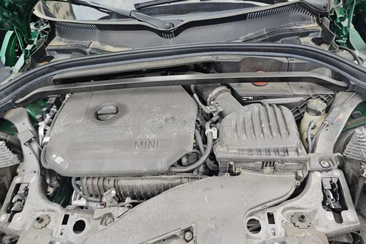 Used MINI Countryman 2023 1.5T COOPER ALL4 Connoisseur Engine Bay