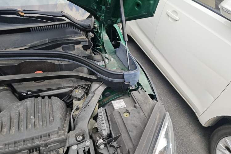 Used MINI Countryman 2023 1.5T COOPER ALL4 Connoisseur Engine Bay Left