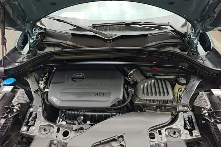 Used MINI Countryman 2023 1.5T COOPER ALL4 Connoisseur Engine Bay