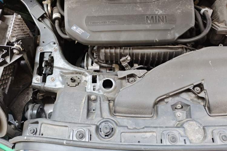 Used MINI Countryman 2023 1.5T COOPER ALL4 Connoisseur Engine Bay Right