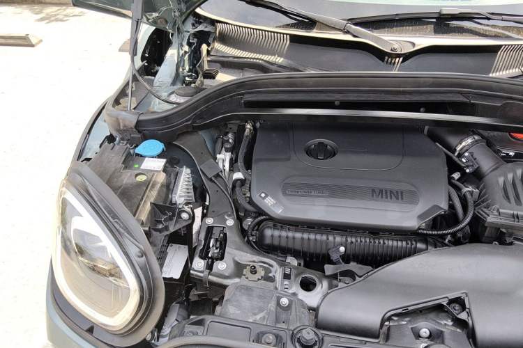 Used MINI Countryman 2023 Revised Edition 2.0T COOPER S ALL4 Connoisseur Engine Bay Right