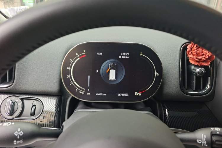 Used MINI Countryman 2023 1.5T COOPER ALL4 Connoisseur Instrument Cluster