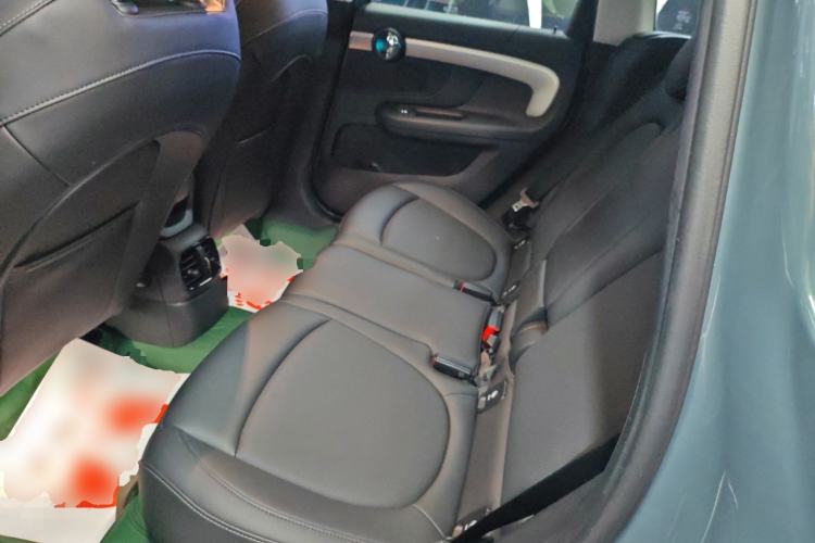 Used MINI Countryman 2023 1.5T COOPER Connoisseur Interior 4
