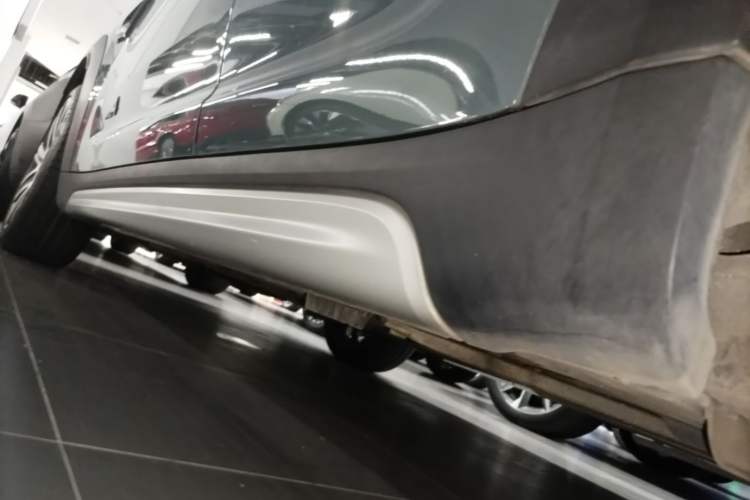 Used MINI Countryman 2023 Revised Edition 2.0T COOPER S ALL4 Connoisseur Left Side Sill
