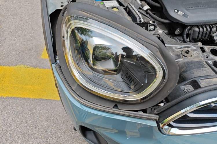 Used MINI Countryman 2023 Refresh 1.5T COOPER Connoisseur Right Front Headlight