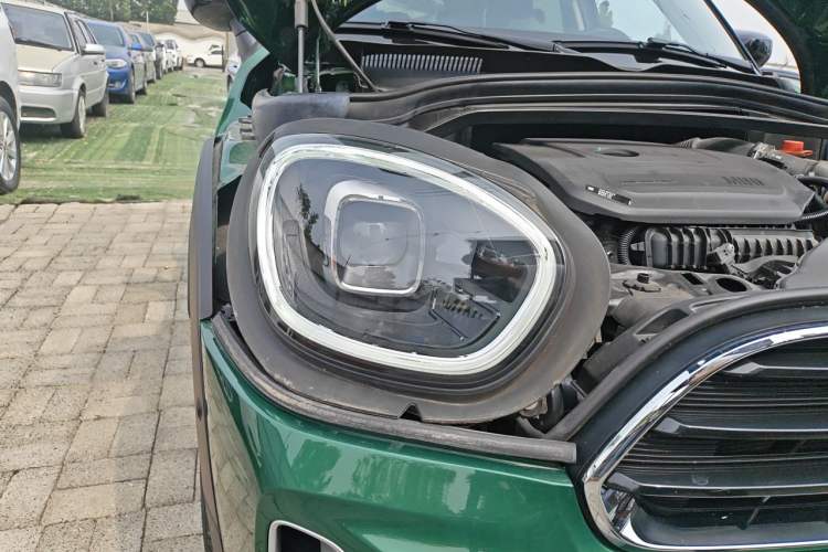 Used MINI Countryman 2023 Updated 1.5T COOPER ALL4 Connoisseur Right Front Headlight