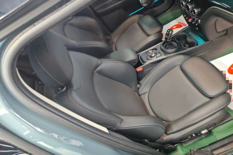 Used MINI Countryman 2023 1.5T COOPER Connoisseur Right Front Seat