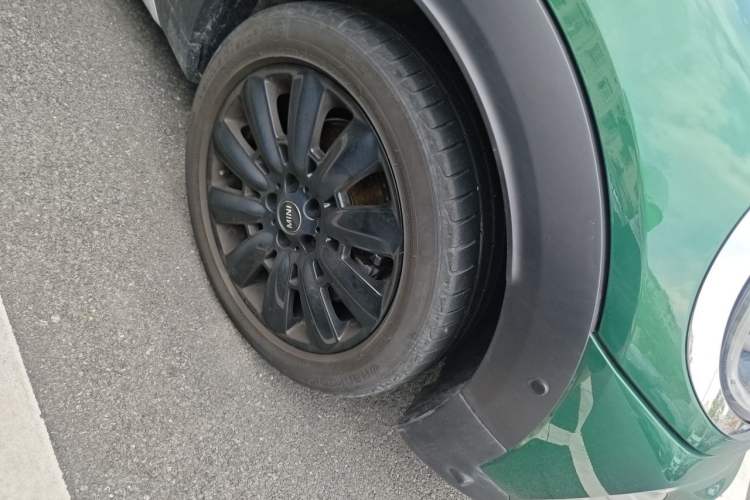 Used MINI Countryman 2023 1.5T COOPER ALL4 Connoisseur Right Front Wheel Hub
