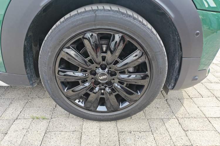 Used MINI Countryman 2023 Updated 1.5T COOPER ALL4 Connoisseur Right Front Wheel Hub