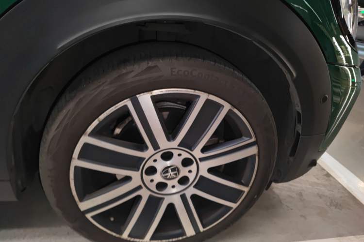 Used MINI Countryman 2023 Second Facelift 2.0T COOPER S ALL4 Connoisseur Right Front Wheel Hub